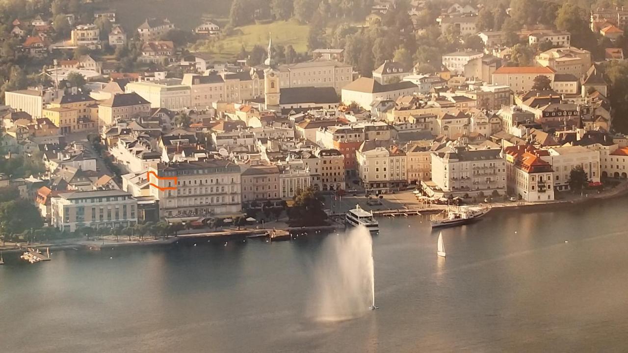 Fantastic Lake And Mountain View, First Row Lakeside Gmunden Eksteriør billede